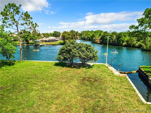 731 SE 1st Court, Crystal River, FL 34429