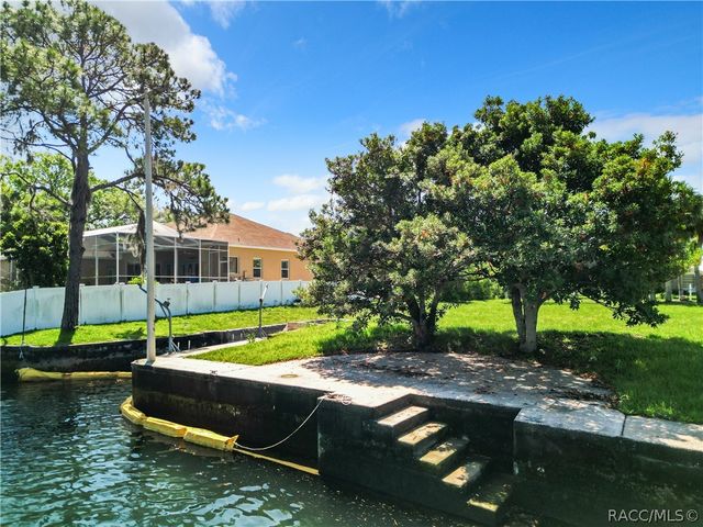 731 SE 1st Court, Crystal River, FL 34429