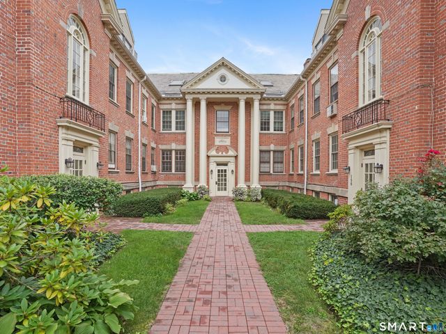 146 Everit Street E, New Haven, CT 06511