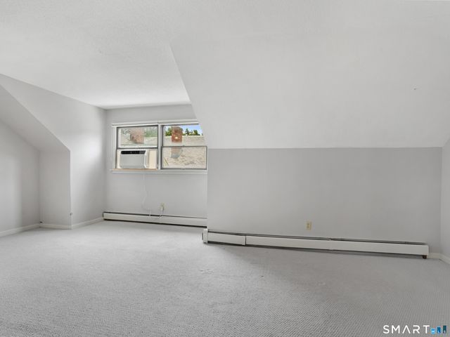 146 Everit Street E, New Haven, CT 06511