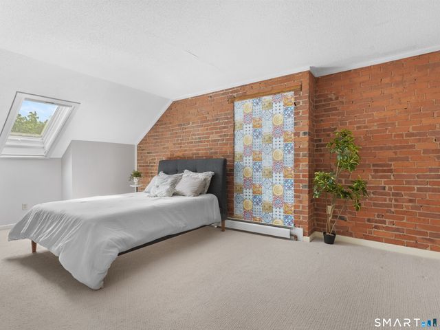 146 Everit Street E, New Haven, CT 06511