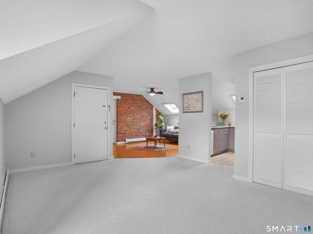 146 Everit Street E, New Haven, CT 06511
