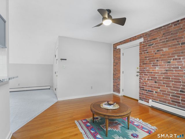 146 Everit Street E, New Haven, CT 06511