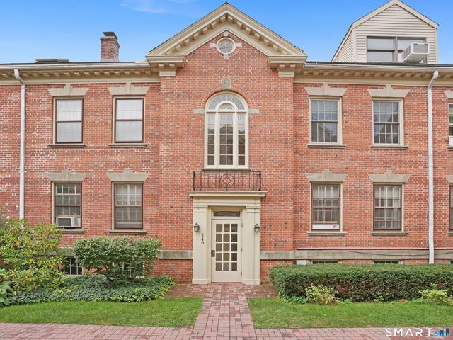 146 Everit Street E, New Haven, CT 06511