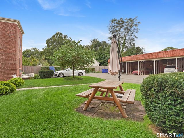 146 Everit Street E, New Haven, CT 06511