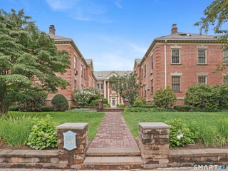 146 Everit Street E, New Haven, CT 06511