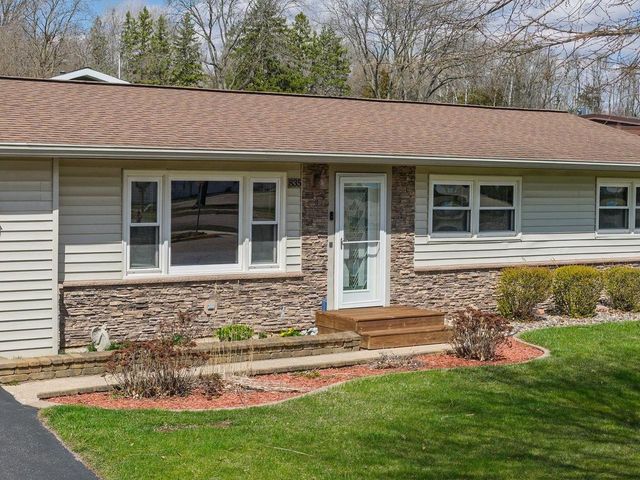 835 12th Street, Baraboo, WI 53913