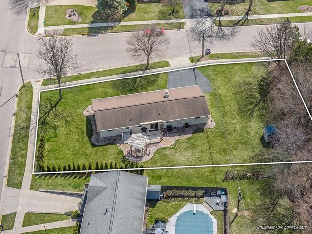 835 12th Street, Baraboo, WI 53913