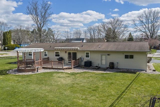 835 12th Street, Baraboo, WI 53913