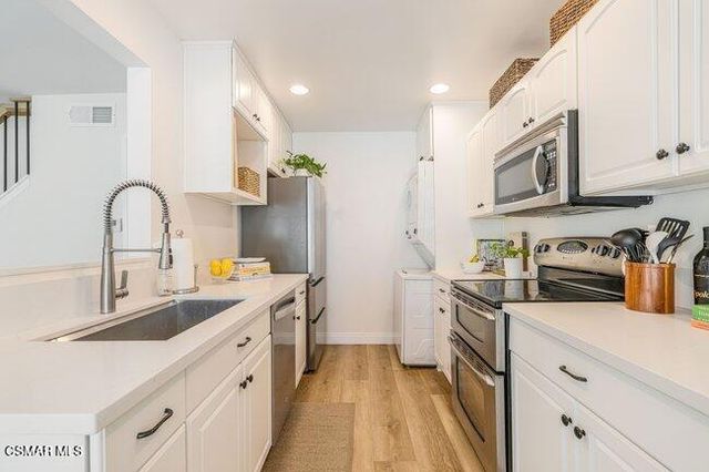 1196 Kirkford Way, Westlake Village, CA 91361