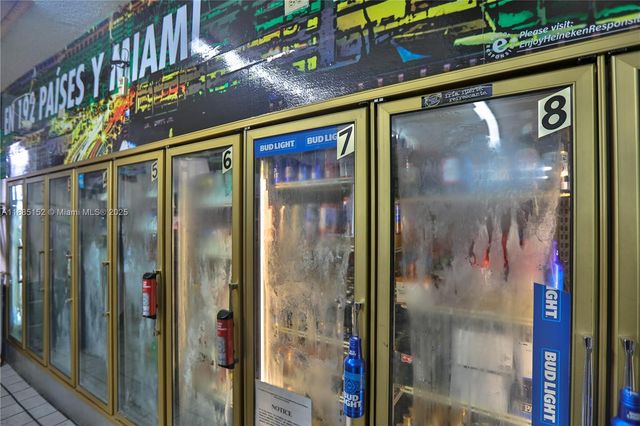 Convenience Store For Sale In Miami, Miami, FL 33135