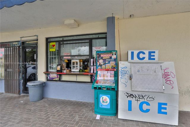 Convenience Store For Sale In Miami, Miami, FL 33135