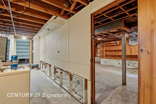 2684 Kuhlman Drive, Saginaw, MI 48603