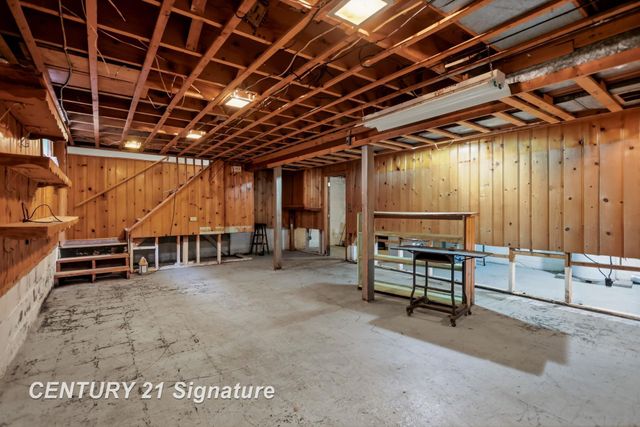 2684 Kuhlman Drive, Saginaw, MI 48603