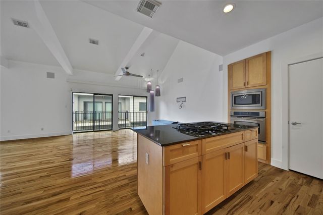 4205 Eigel Street, Houston, TX 77007