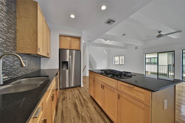 4205 Eigel Street, Houston, TX 77007