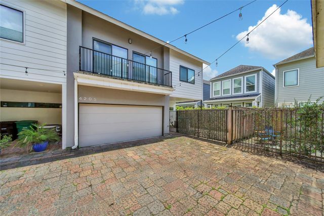 4205 Eigel Street, Houston, TX 77007
