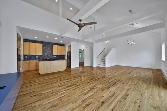 4205 Eigel Street, Houston, TX 77007