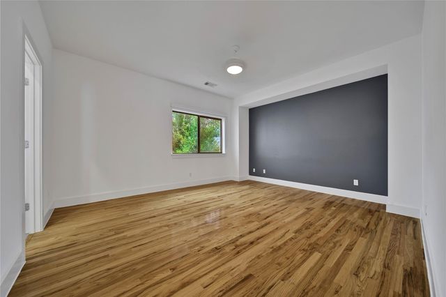 4205 Eigel Street, Houston, TX 77007