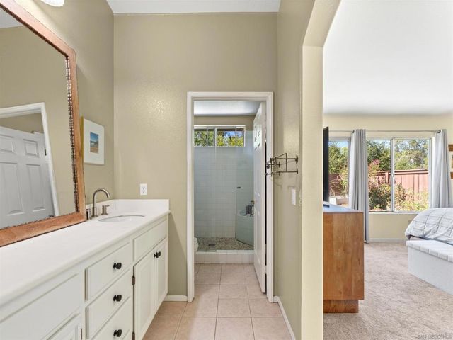 12420 Whispering Tree Ln, Poway, CA 92064