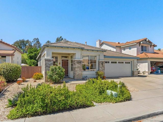 12420 Whispering Tree Ln, Poway, CA 92064