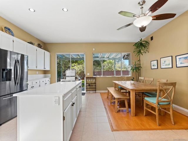 12420 Whispering Tree Ln, Poway, CA 92064