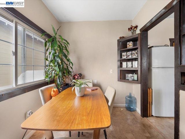 2550 Pleasant st, Oakland, CA 94602