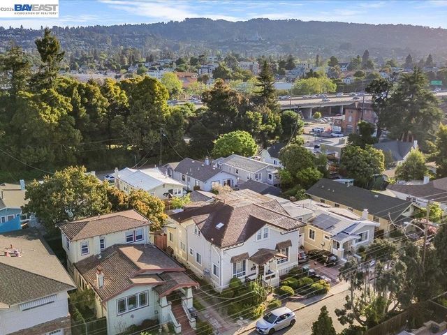 2550 Pleasant st, Oakland, CA 94602