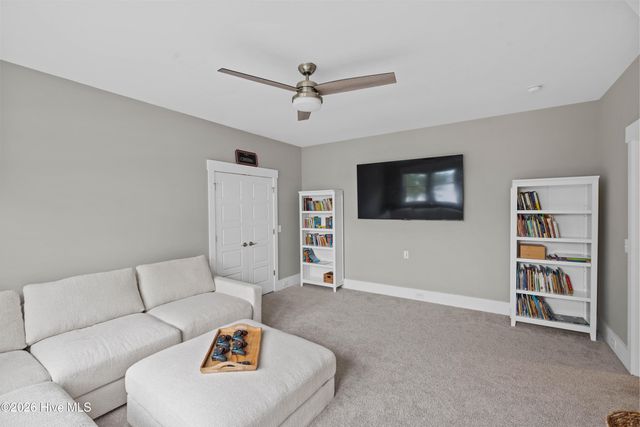 188 Spicer Lake Drive, Holly Ridge, NC 28445