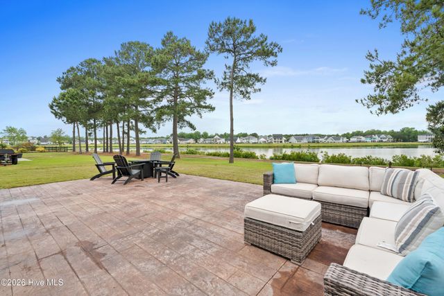 188 Spicer Lake Drive, Holly Ridge, NC 28445