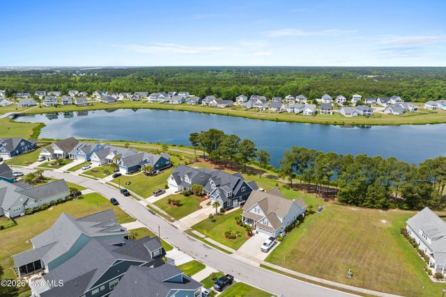 188 Spicer Lake Drive, Holly Ridge, NC 28445