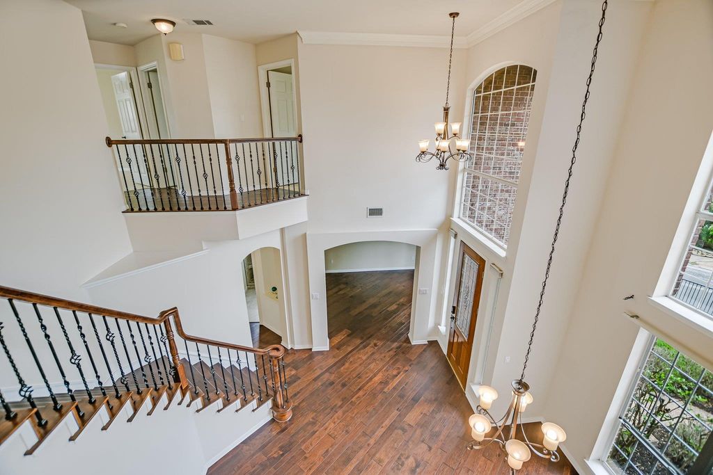 10201 Spicewood Mesa, Austin, TX 78759