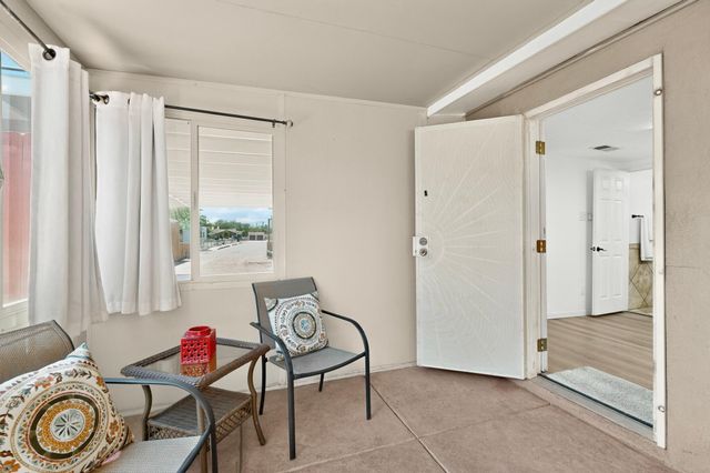 1216 Forrester Avenue NW, Albuquerque, NM 87104