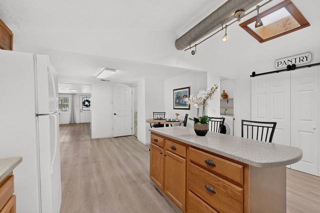 1216 Forrester Avenue NW, Albuquerque, NM 87104