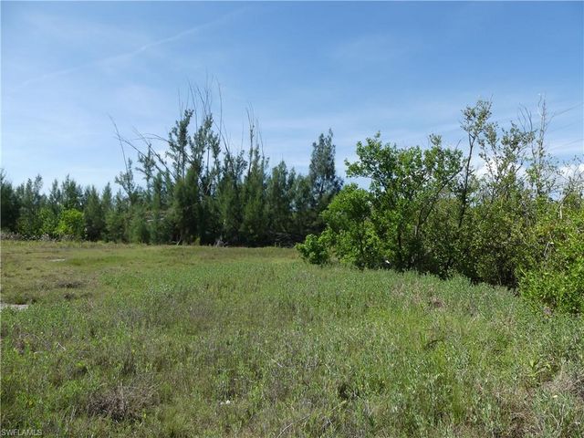 2790 Date ST, St. James City, FL 33956