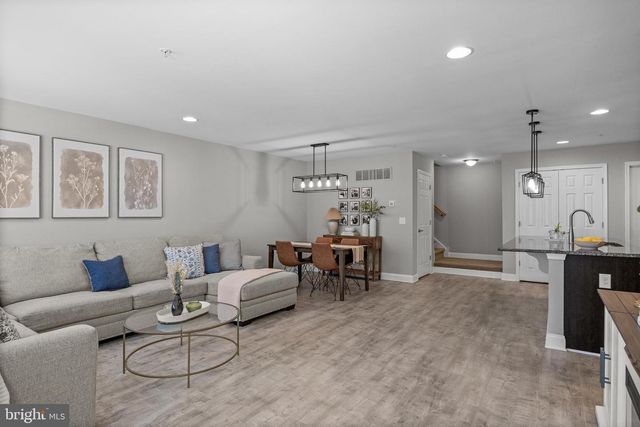 1403 LEXINGTON MEWS #1403, Swedesboro, NJ 08085