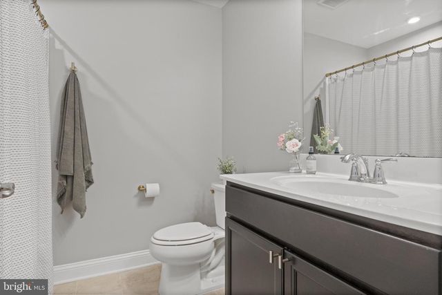 1403 LEXINGTON MEWS #1403, Swedesboro, NJ 08085