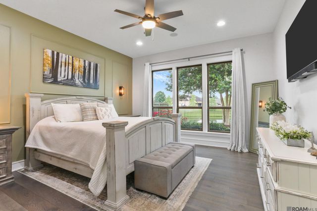 13579 Bluff Point Dr, Geismar, LA 70734