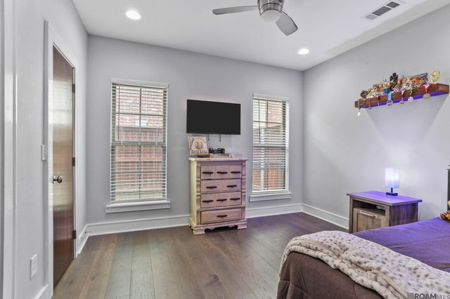 13579 Bluff Point Dr, Geismar, LA 70734