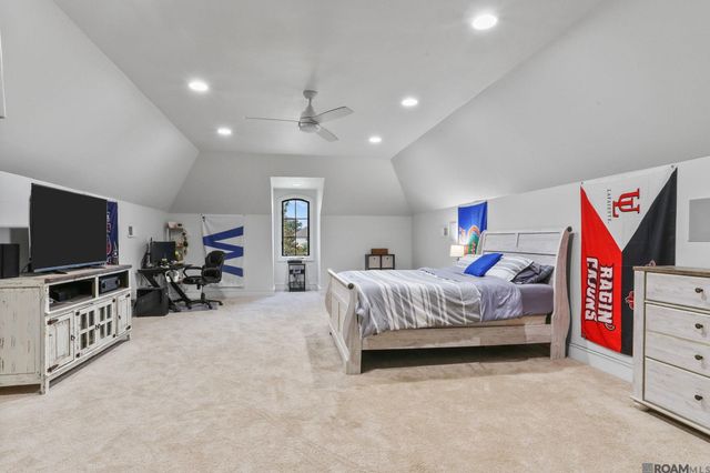 13579 Bluff Point Dr, Geismar, LA 70734