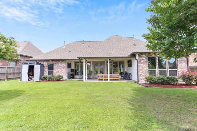 13579 Bluff Point Dr, Geismar, LA 70734