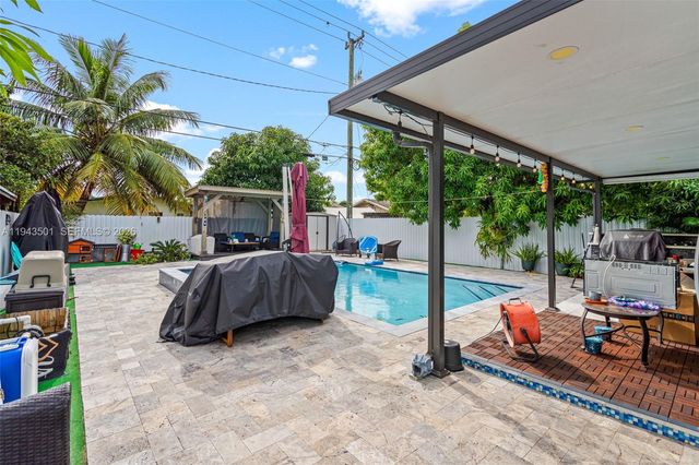 864 E 29th Street, Hialeah, FL 33013