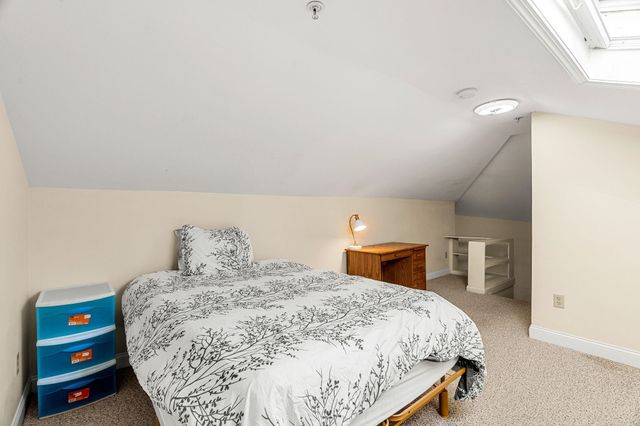 282 Central Ave Apt 10, Dover, NH 03820