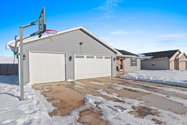 1416 MERA LANE, Kaukauna, WI 54130