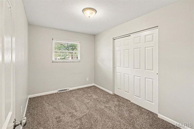 1845 Violet Drive, Florissant, MO 63031
