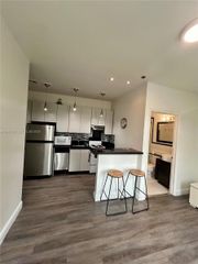 1244 Pennsylvania Ave 305, Miami Beach, FL 33139