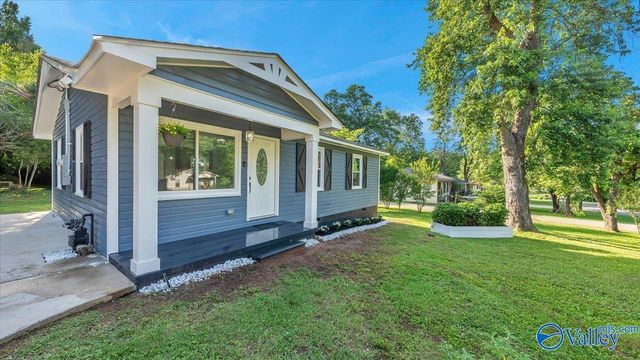 4203 Irondale Drive NW, Huntsville, AL 35810