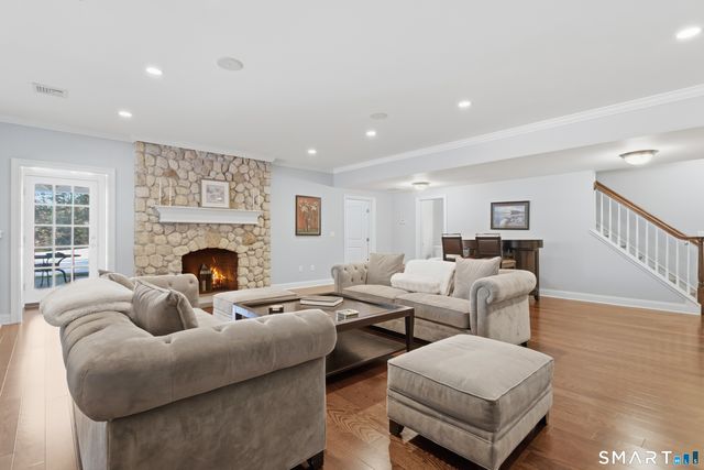 278 North Avenue, Westport, CT 06880