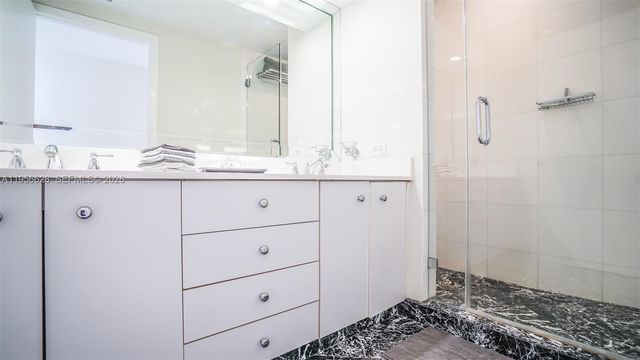 20191 E Country Club Dr 901, Aventura, FL 33180