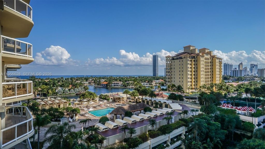 20191 E Country Club Dr 901, Aventura, FL 33180